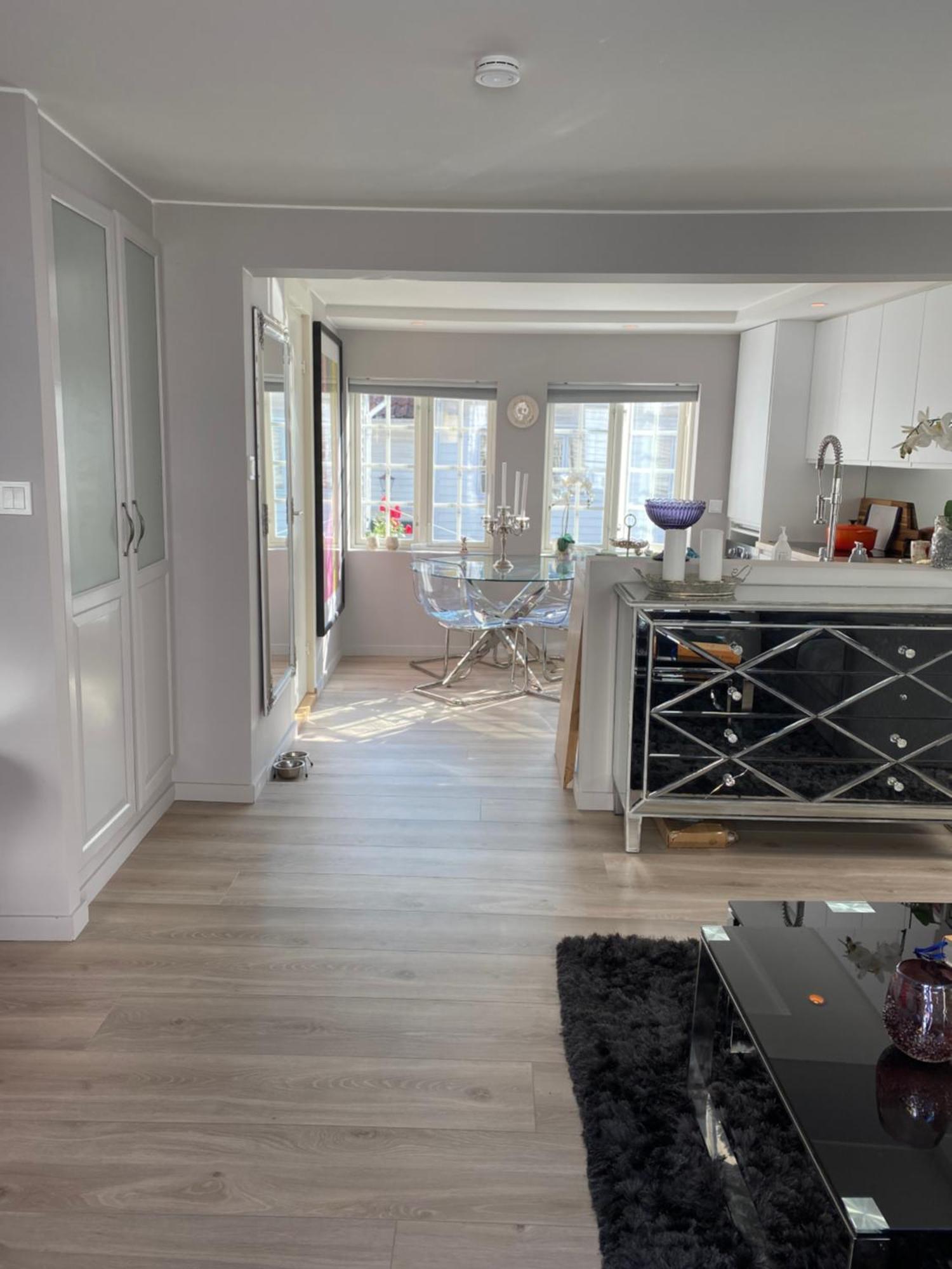 Old Town Apartment *